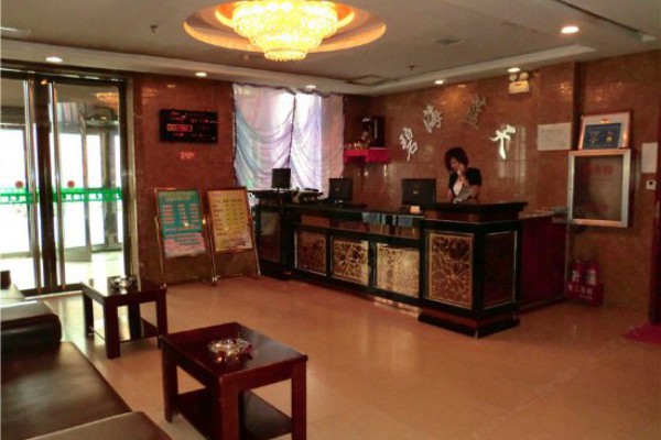 重庆理疗按摩师：揭秘月入过万的秘密！